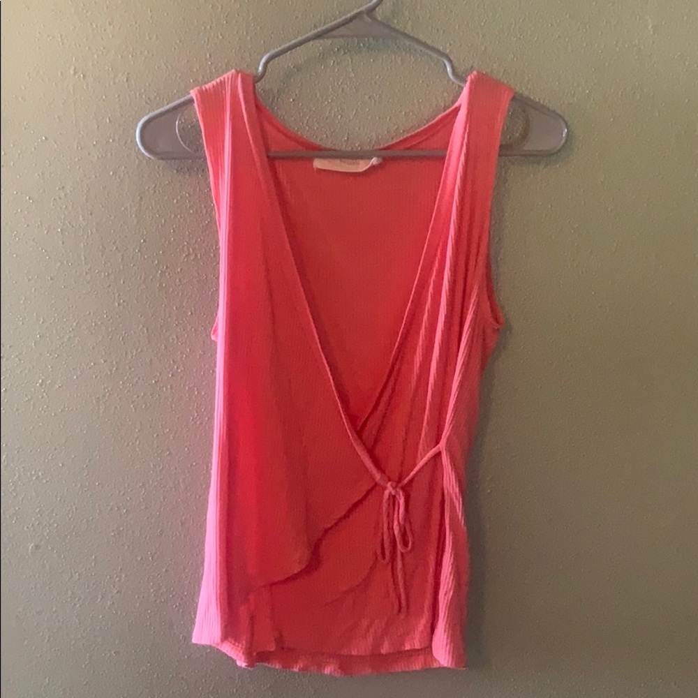 Salmon colored top